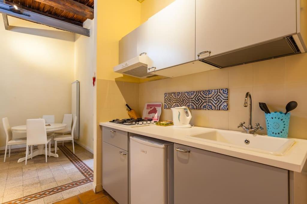 Duomo184 Apartment Napoli Bagian luar foto